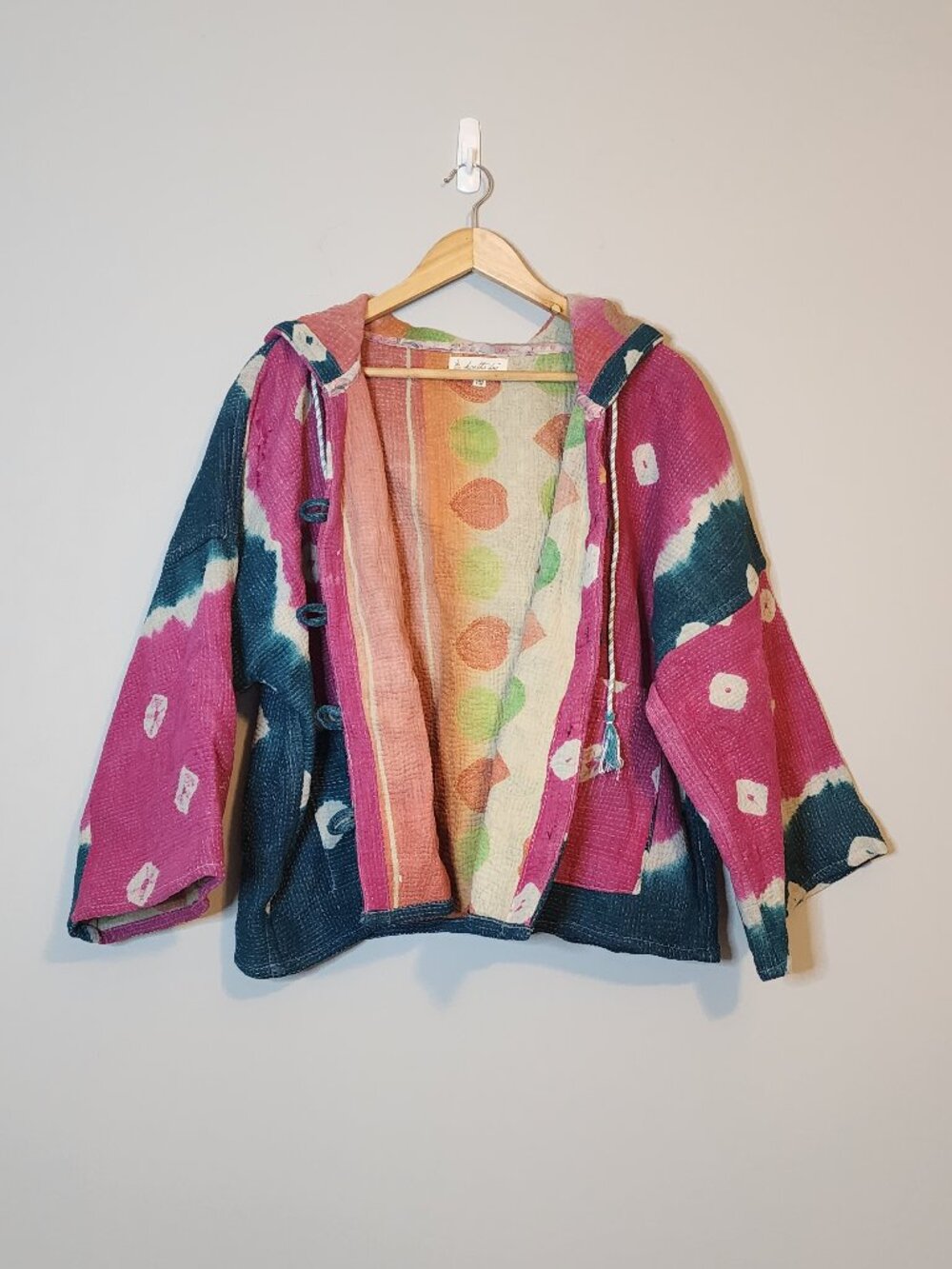 Kantha Bae Half Moon Cropped Hooded Jacket Pink Teal Tie Dye NWT